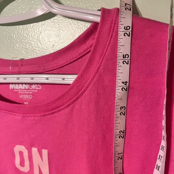 Mean Girls On Wednesdays We Wear Pink Graphic Print T-Shirt. XL. NWOT. - Picture 8 of 9